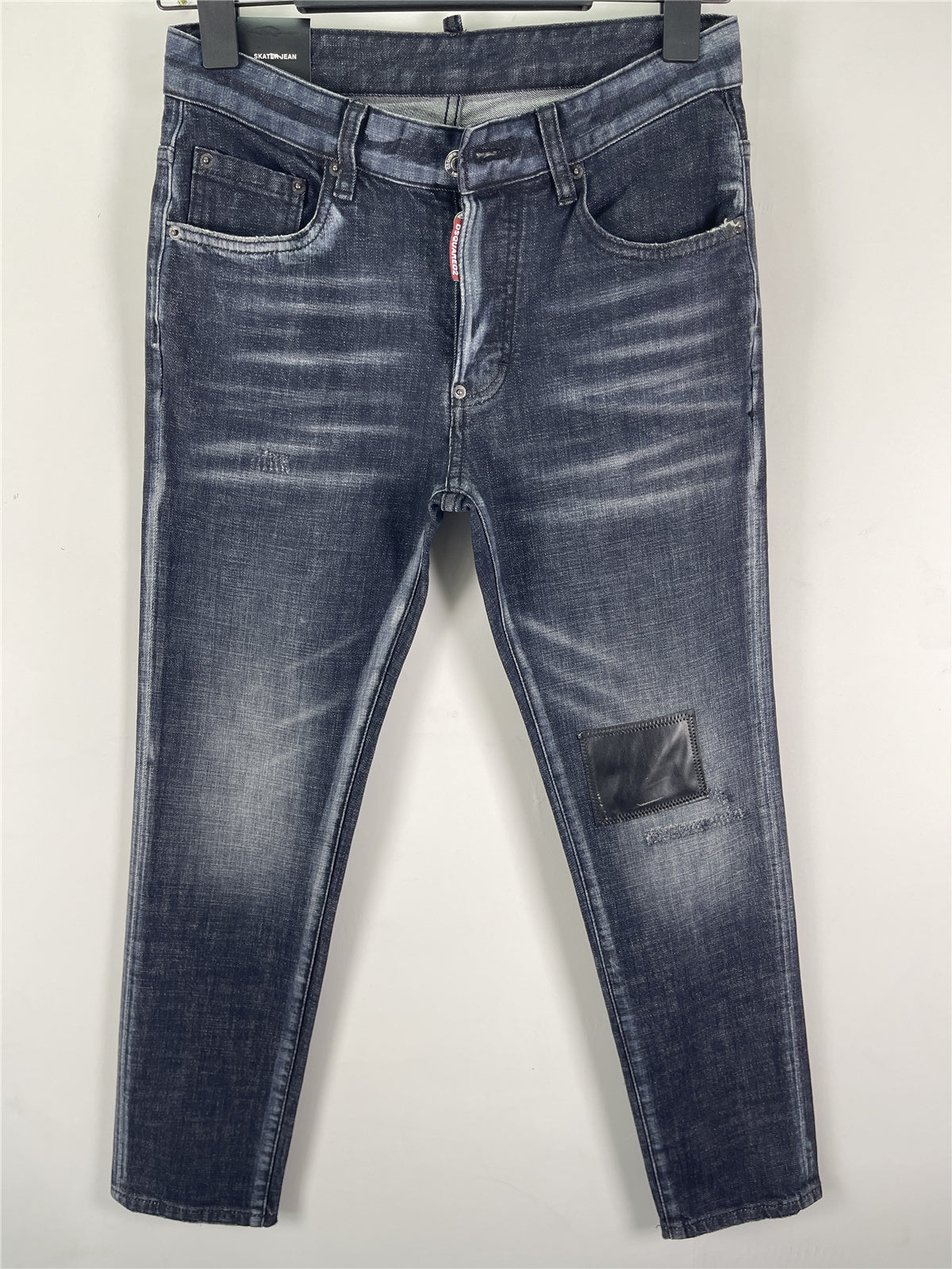 D - JEANS
