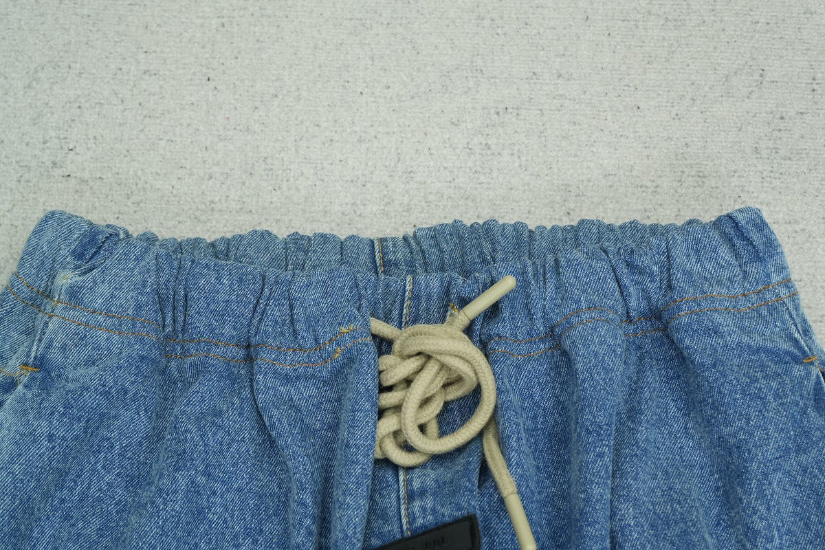 F - SWEATPANTS