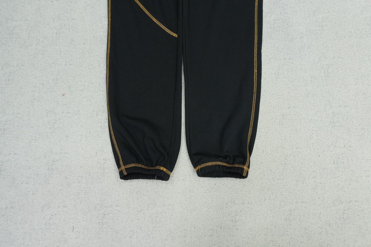 C - SWEATPANTS