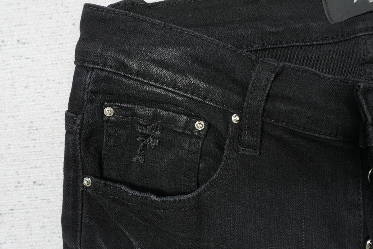 A - JEANS