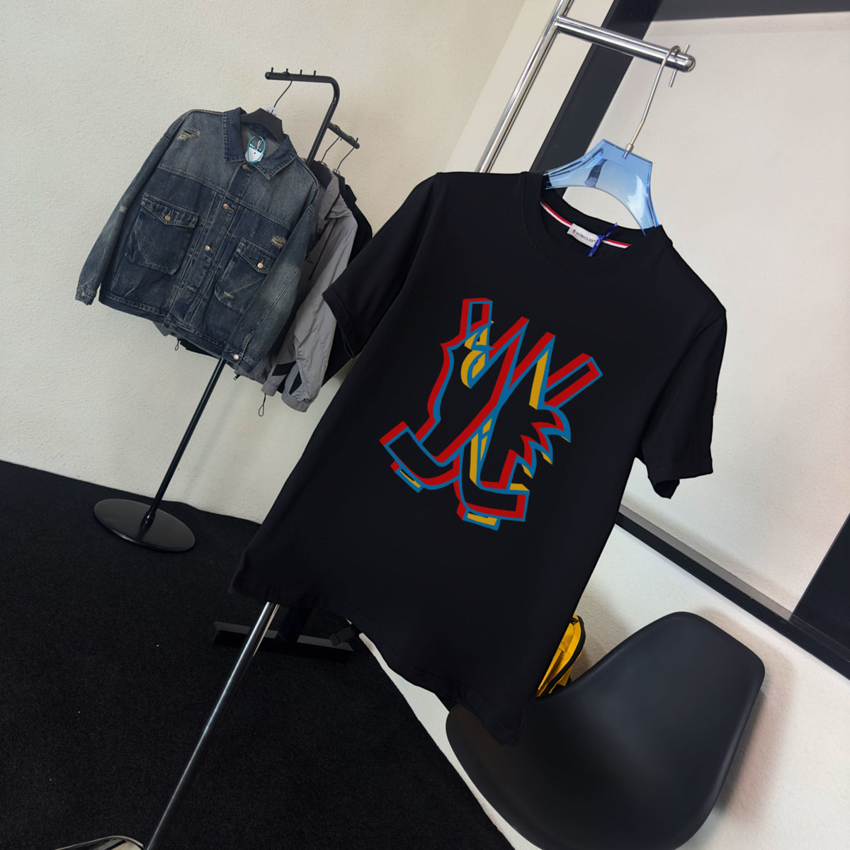M - TSHIRT