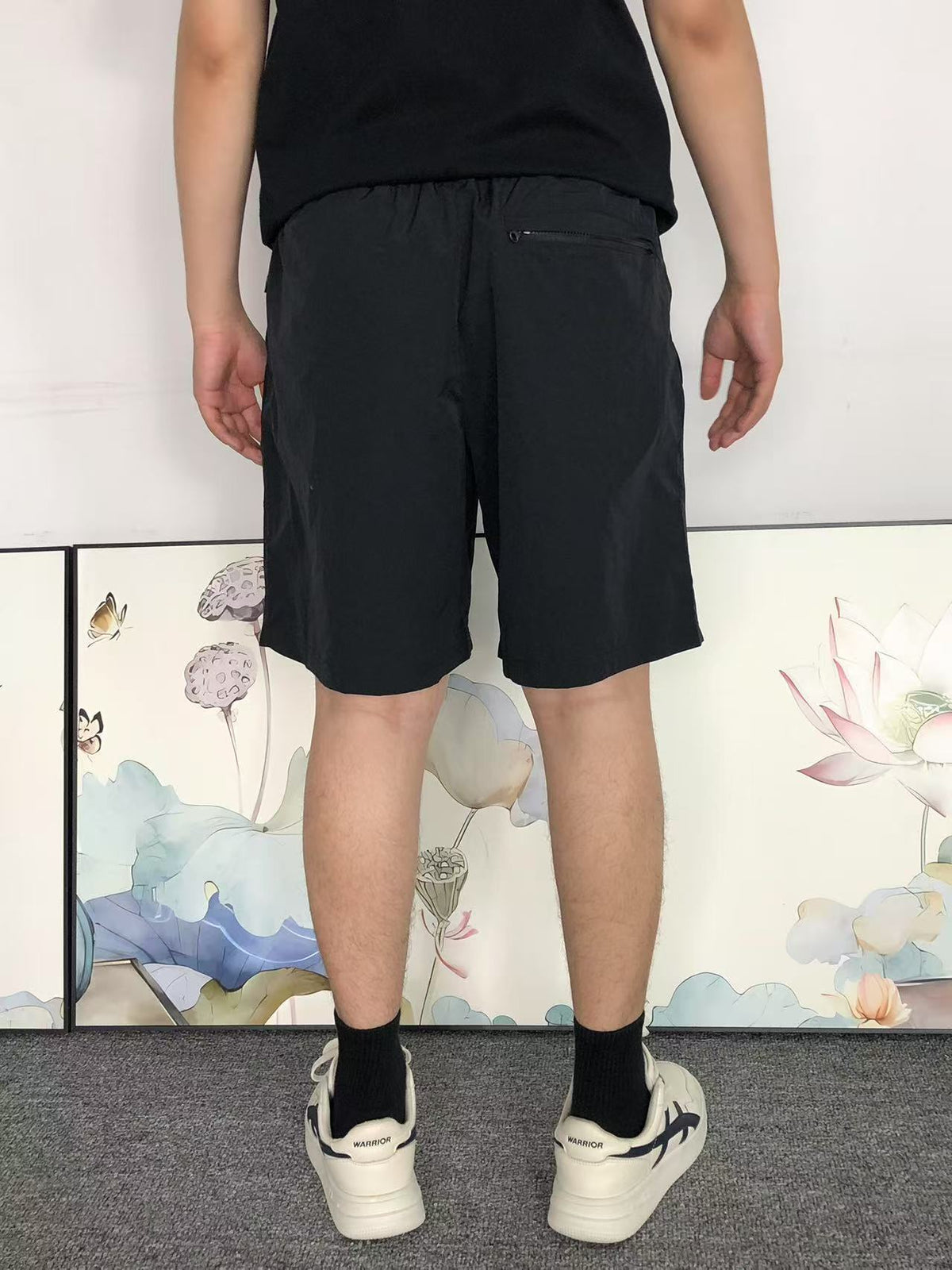 N - SHORTS