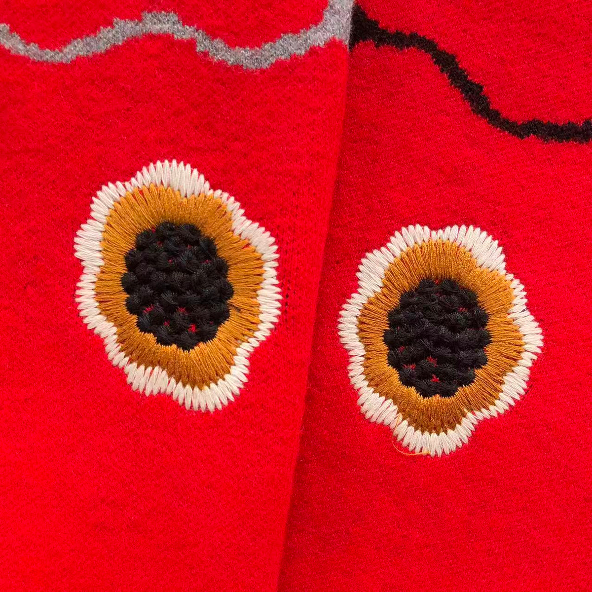 L - SWEATER