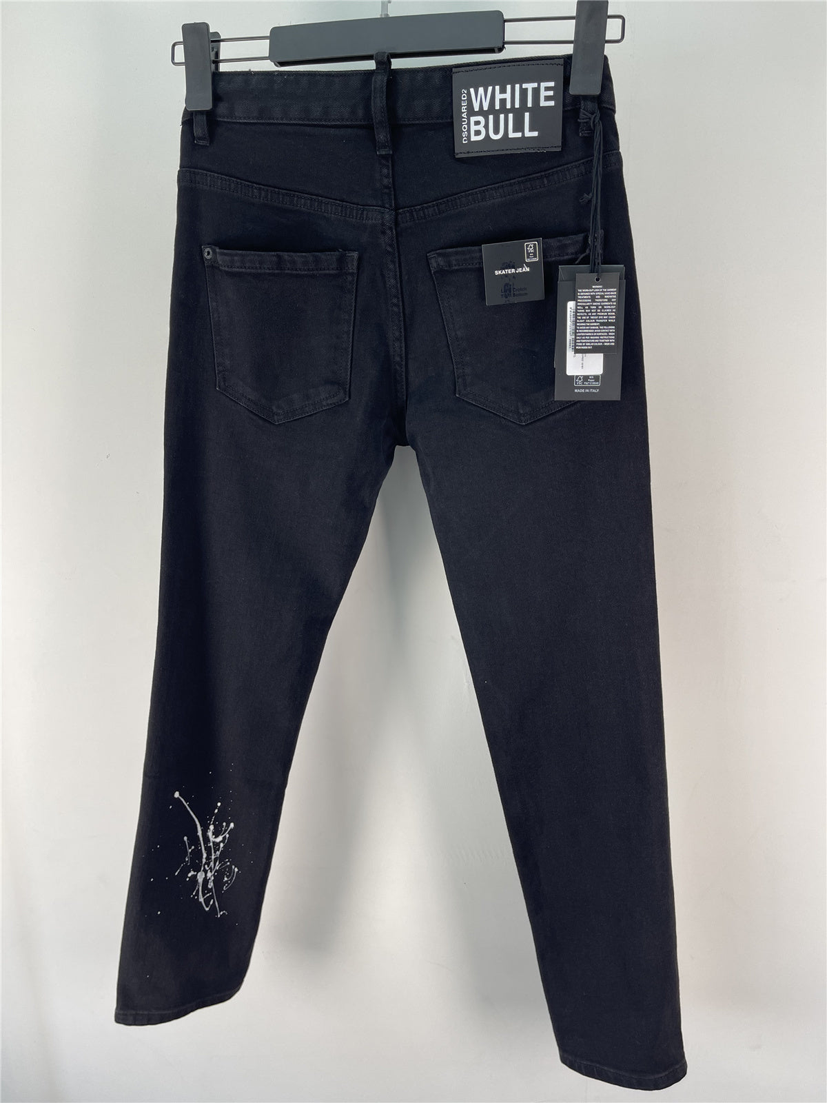 D - JEANS