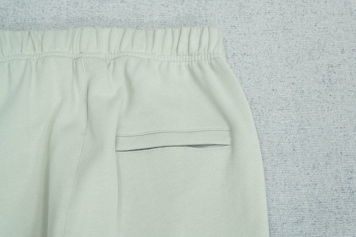 C - SWEATPANTS