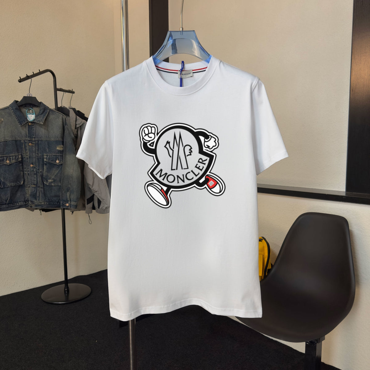M - TSHIRT