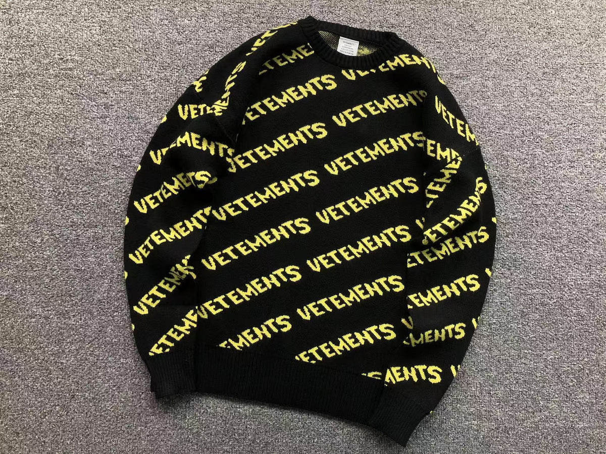 V - SWEATER