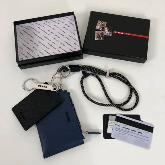 P - CARD HOLDER