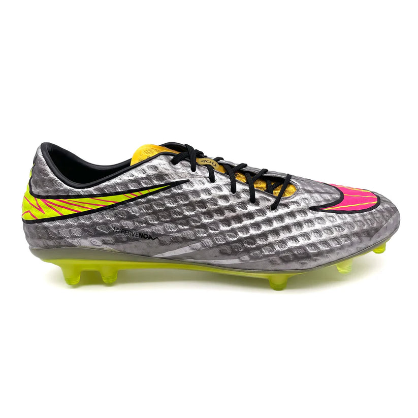 H - FUSSBALLSCHUHE