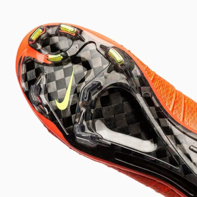 M - FUSSBALLSCHUHE